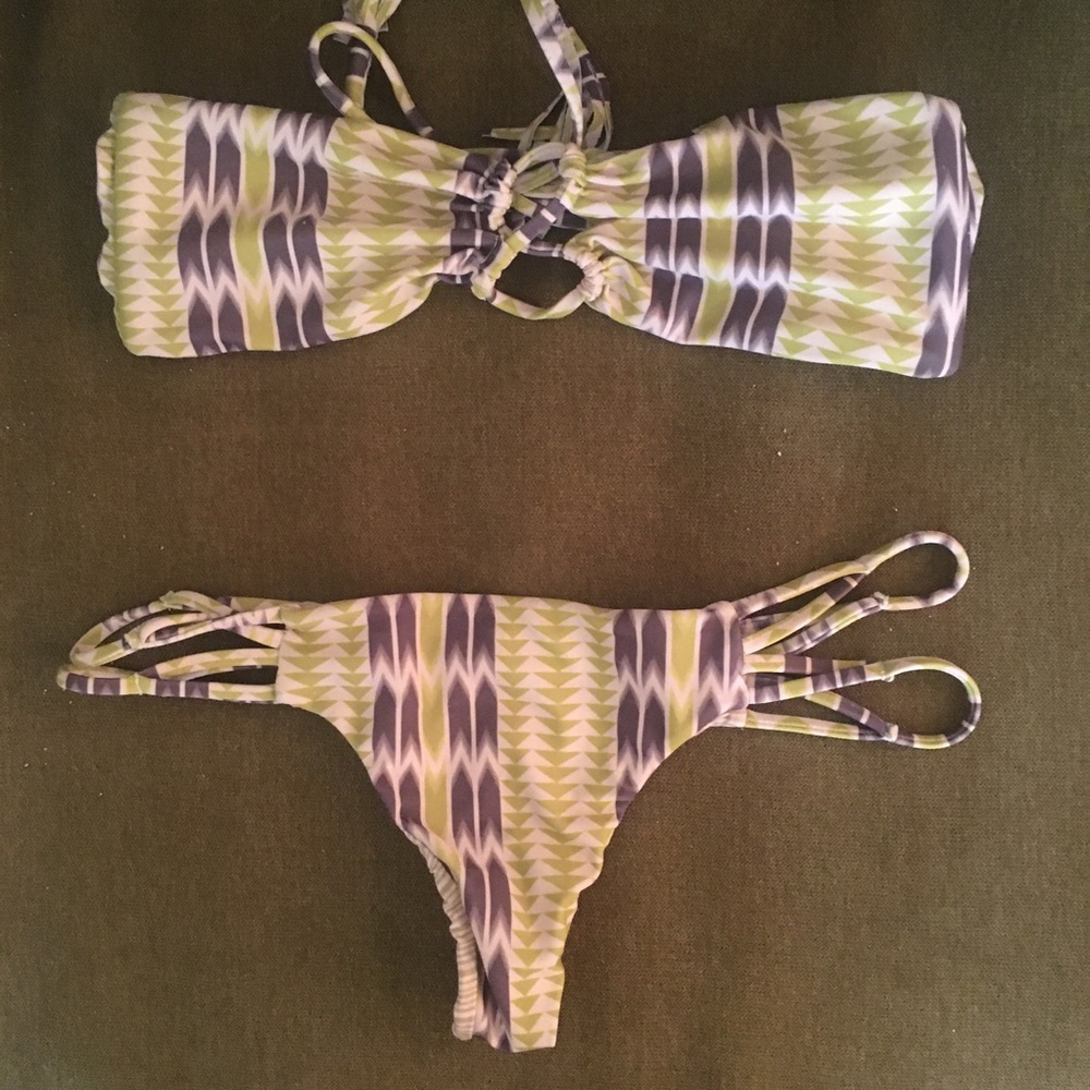 Acacia bikini